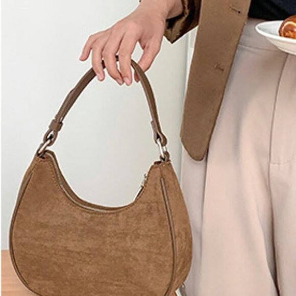 Chic Coffee Suede Cloud Crescent Hobo Bag - Effortless Style & Versatility - Picture 4 of 7